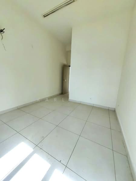 Semi-Detached House for Sale in Taman Bayu Puteri (Johor Bahru) - Karl Lim - Interior - PropertyGuru.com.my
