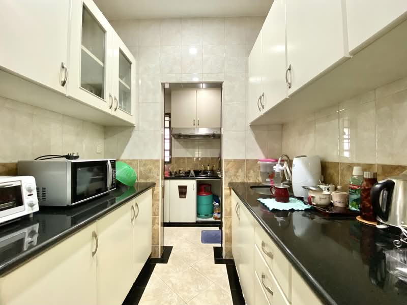 2-storey Terraced House for Sale in Teluk Kumbar (Bayan Lepas) - Panya Rith - Kitchen - PropertyGuru.com.my