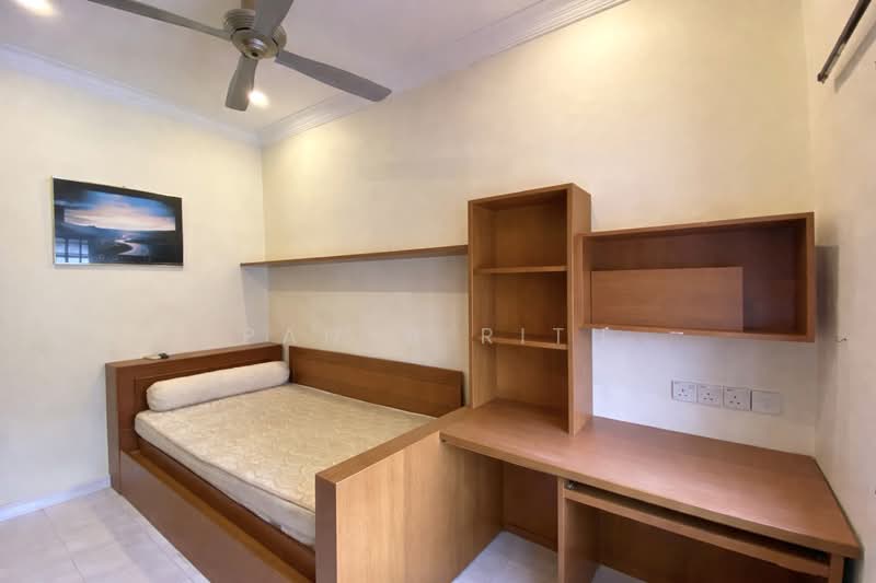 2-storey Terraced House for Sale in Teluk Kumbar (Bayan Lepas) - Panya Rith - Bedroom - PropertyGuru.com.my