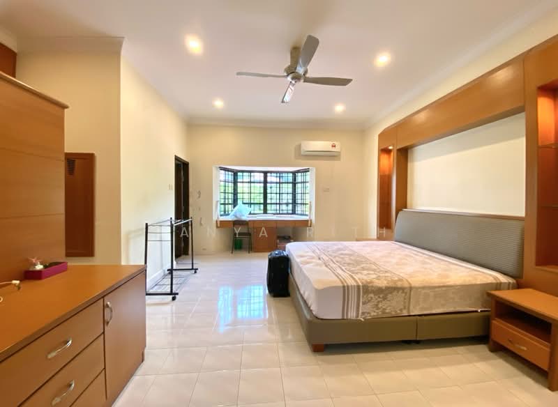 2-storey Terraced House for Sale in Teluk Kumbar (Bayan Lepas) - Panya Rith - Bedroom - PropertyGuru.com.my