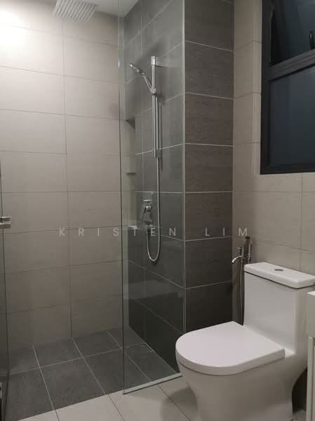 Service Residence for Sale at Skyluxe On The Park Bukit Jalil - Kristen Lim - Bathroom - PropertyGuru.com.my