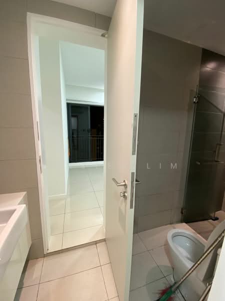 Servis Apartment untuk Dijual di Skyluxe On The Park Bukit Jalil - Kristen Lim - Bathroom - PropertyGuru.com.my