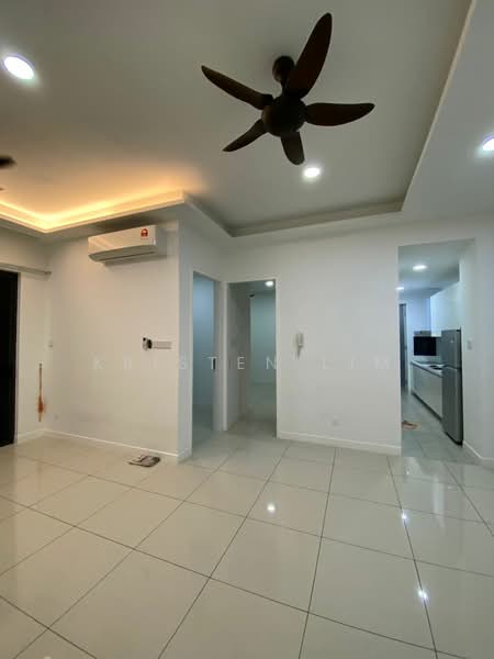 Servis Apartment untuk Dijual di Skyluxe On The Park Bukit Jalil - Kristen Lim - Living Room - PropertyGuru.com.my