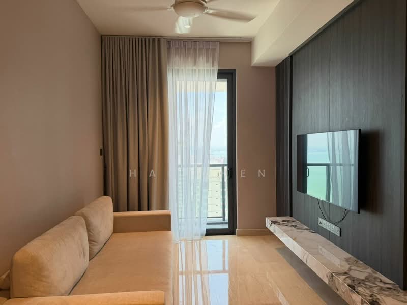Servis Apartment untuk Disewa di Marriott Residence @ Gurney - Han Zhen - Living Room - PropertyGuru.com.my