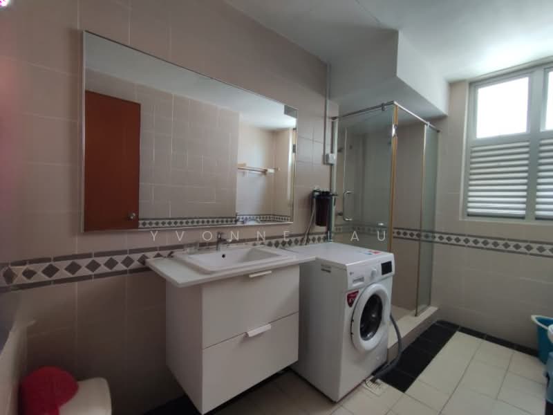 Kondominium untuk Dijual di Riana Green Condominium - Yvonne Lau - Bathroom - PropertyGuru.com.my