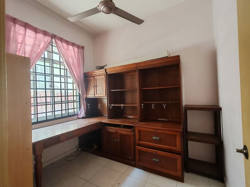 2-storey Terraced House for Sale in Johor Bahru (Johor) - Steve Tey - Study - PropertyGuru.com.my