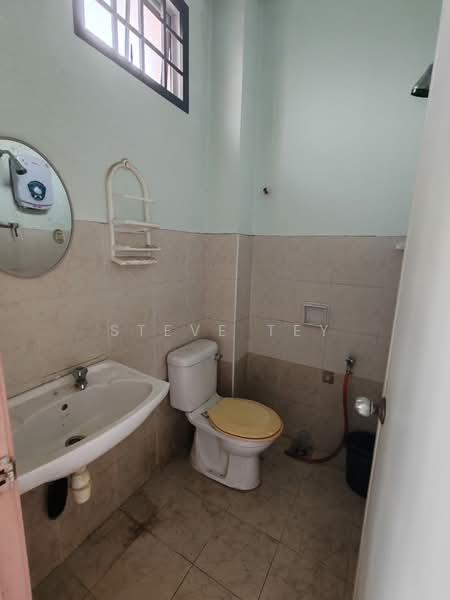 Rumah Teres 2 Tingkat untuk Dijual di Johor Bahru (Johor) - Steve Tey - Bathroom - PropertyGuru.com.my