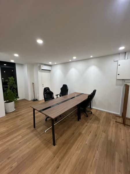 Office for Sale in Mont Kiara (Kuala Lumpur) - PeiGee . - Interior - PropertyGuru.com.my