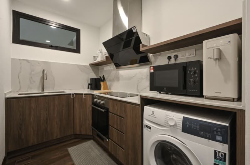 Condominium for Sale at R&F Princess Cove Phase 1 - Dennis Lee - Kitchen - PropertyGuru.com.my
