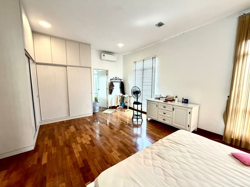 Semi-Detached House for Sale in Saujana Villa (Kajang) - Dennix Chin - Bedroom - PropertyGuru.com.my