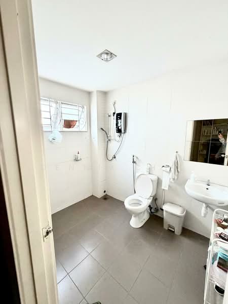 Semi-Detached House for Sale in Saujana Villa (Kajang) - Dennix Chin - Bathroom - PropertyGuru.com.my