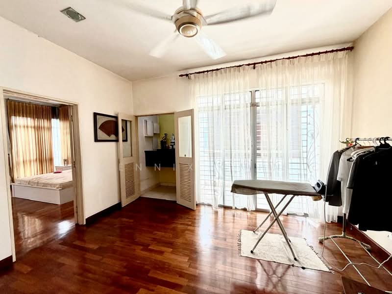 Semi-Detached House for Sale in Saujana Villa (Kajang) - Dennix Chin - Bedroom - PropertyGuru.com.my