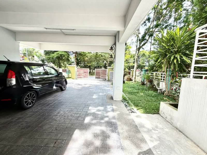 Semi-Detached House for Sale in Saujana Villa (Kajang) - Dennix Chin - Exterior - PropertyGuru.com.my