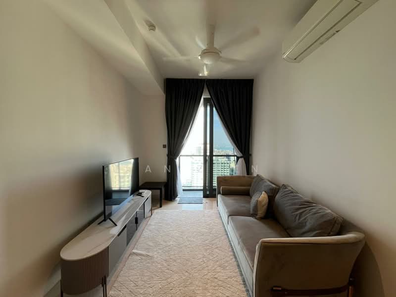 Servis Apartment untuk Disewa di Marriott Residence @ Gurney - Han Zhen - Living Room - PropertyGuru.com.my