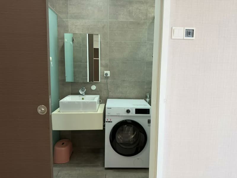 Servis Apartment untuk Disewa di H2O Residences - Meoon Khor - Bathroom - PropertyGuru.com.my