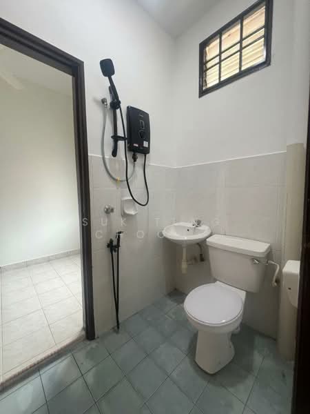 Rumah Teres 2 Tingkat untuk Disewa di Skudai (Johor) - Suk Teng Choong - Bathroom - PropertyGuru.com.my