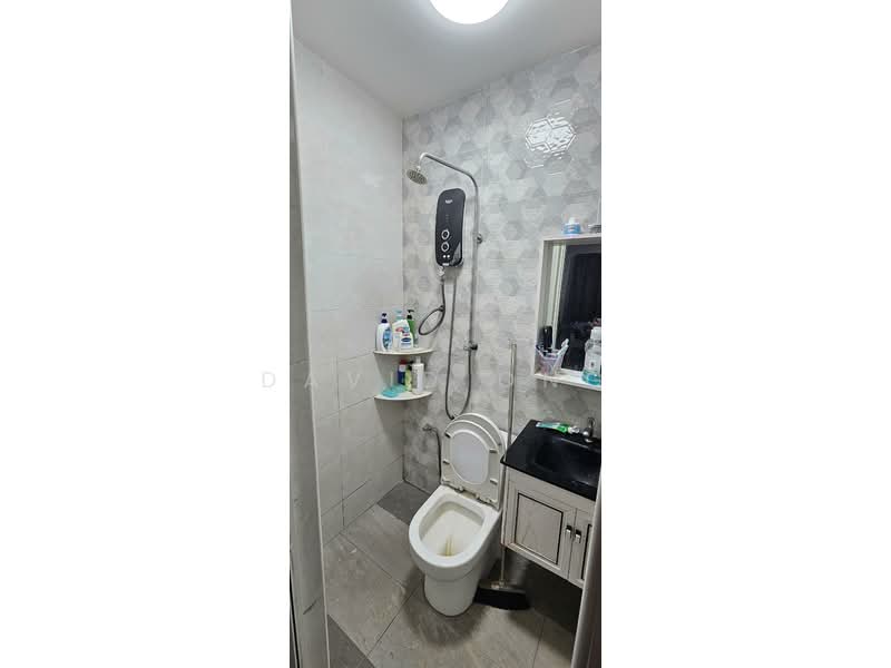 1-storey Terraced House for Sale in Bandar Selesa Jaya (Skudai) - David Ong - Bathroom - PropertyGuru.com.my