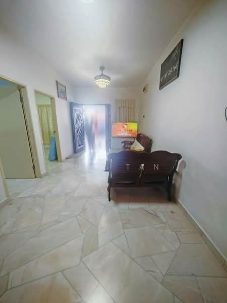 1-storey Terraced House for Sale in Kepong (Kuala Lumpur) - Suki Tan - Living Room - PropertyGuru.com.my