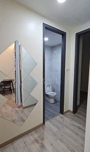 Servis Apartment untuk Disewa di Emporis - Peggy Chong - Corridor - PropertyGuru.com.my