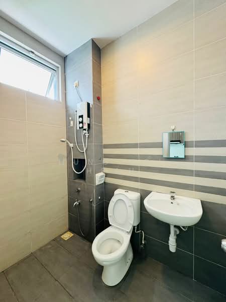 Rumah Berkembar untuk Dijual di Taman Nusa Bestari (Iskandar Puteri (Nusajaya)) - Hung Hoi Heah - Bathroom - PropertyGuru.com.my