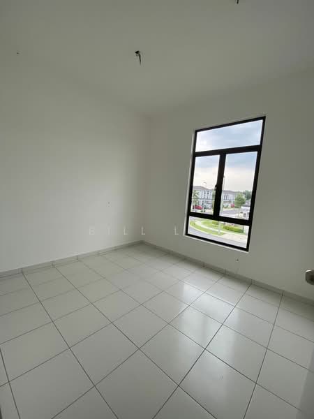 Rumah Teres untuk Dijual di Eco Grandeur (Puncak Alam) - Bill Lim - Bedroom - PropertyGuru.com.my