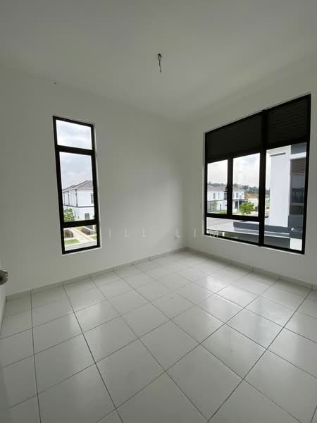 Rumah Teres untuk Dijual di Eco Grandeur (Puncak Alam) - Bill Lim - Bedroom - PropertyGuru.com.my