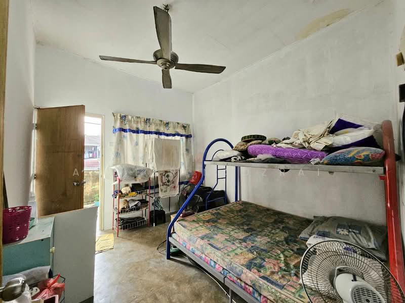 2-storey Terraced House for Sale in Taman Sri Jelok (Kajang) - Ammeer Nadzrai - Bedroom - PropertyGuru.com.my