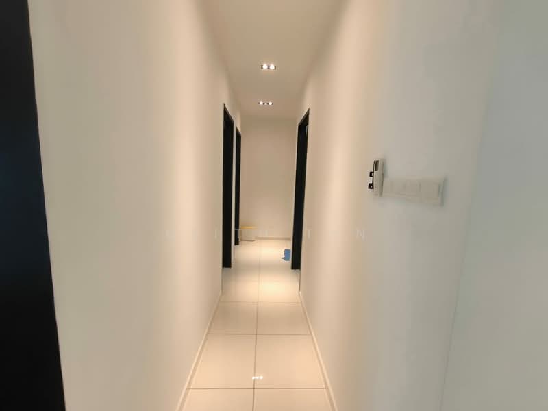 Service Residence for Rent at Parkland Residence - Keith Tan - Corridor - PropertyGuru.com.my