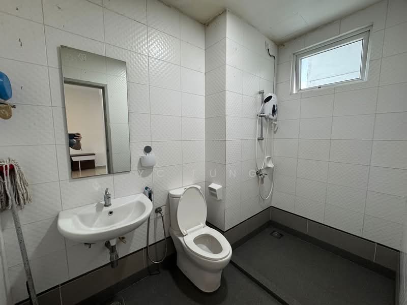 Service Residence for Rent at Seasons Amara Larkin - YC Fung - Bathroom - PropertyGuru.com.my