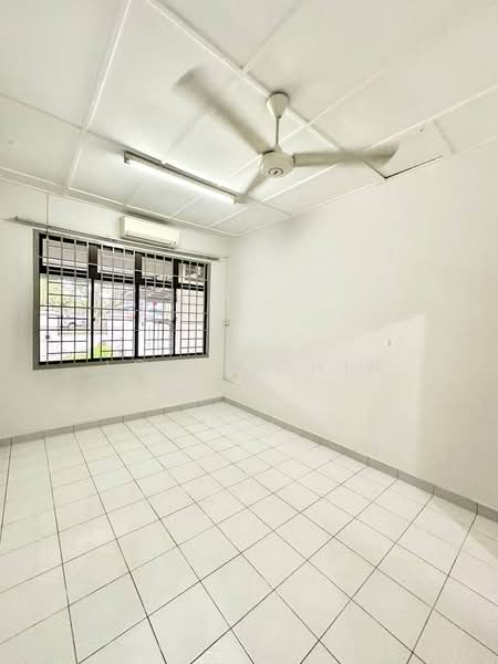 1-storey Terraced House for Sale in Taman Perling (Labis) - Louis Chin - Interior - PropertyGuru.com.my