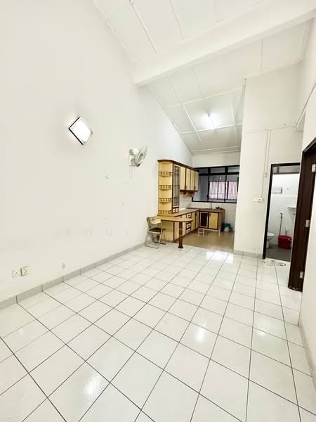 1-storey Terraced House for Sale in Taman Perling (Labis) - Louis Chin - Kitchen - PropertyGuru.com.my