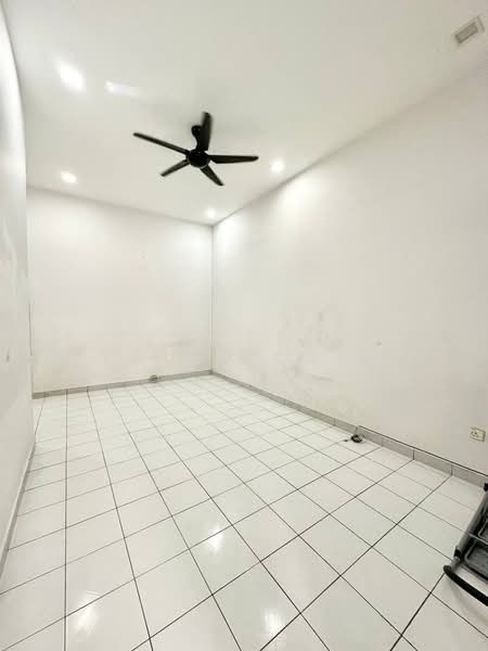 1-storey Terraced House for Sale in Taman Perling (Labis) - Louis Chin - Interior - PropertyGuru.com.my