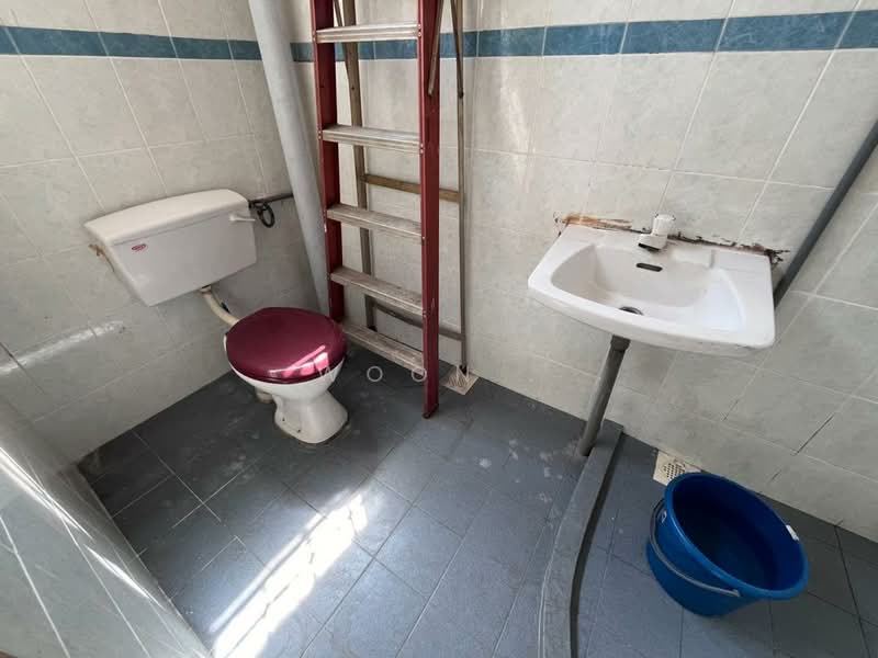 Rumah Teres 2 Tingkat untuk Dijual di Taman Malim Jaya (Bachang) - Woon . - Bathroom - PropertyGuru.com.my