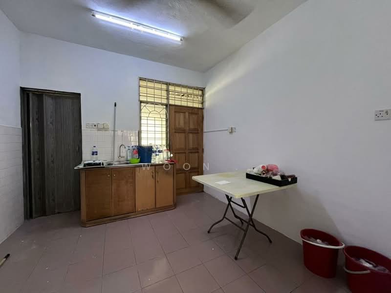 Rumah Teres 2 Tingkat untuk Dijual di Taman Malim Jaya (Bachang) - Woon . - Kitchen - PropertyGuru.com.my