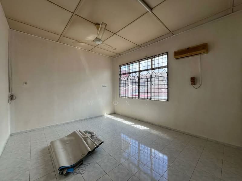 Rumah Teres 2 Tingkat untuk Dijual di Taman Malim Jaya (Bachang) - Woon . - PropertyGuru.com.my