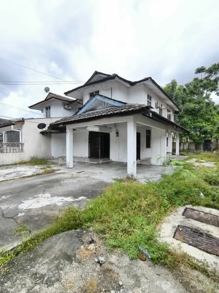 Semi-Detached House for Sale in Taman Bukit Kempas (Tampoi) - Ruby Tan - Exterior - PropertyGuru.com.my