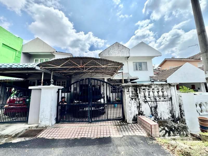 1.5-storey Terraced House for Sale in Taman Cheras Utama (Cheras) - Azli Ibrahim - Exterior - PropertyGuru.com.my