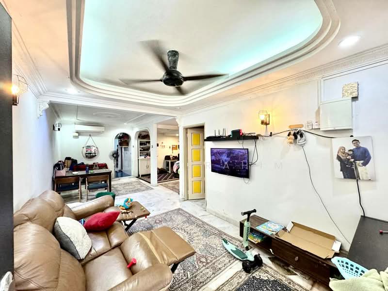 1.5-storey Terraced House for Sale in Taman Cheras Utama (Cheras) - Azli Ibrahim - Living Room - PropertyGuru.com.my