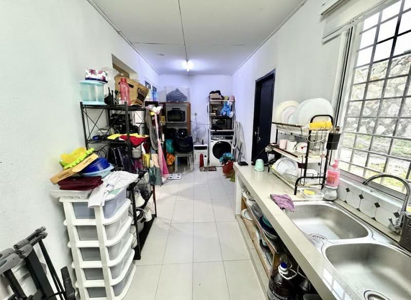 1.5-storey Terraced House for Sale in Taman Cheras Utama (Cheras) - Azli Ibrahim - Kitchen - PropertyGuru.com.my