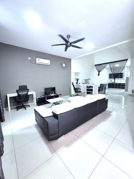 Rumah Teres 2 Tingkat untuk Dijual di Setia Eco Cascadia (Tebrau) - Karl Lim - Living Room - PropertyGuru.com.my