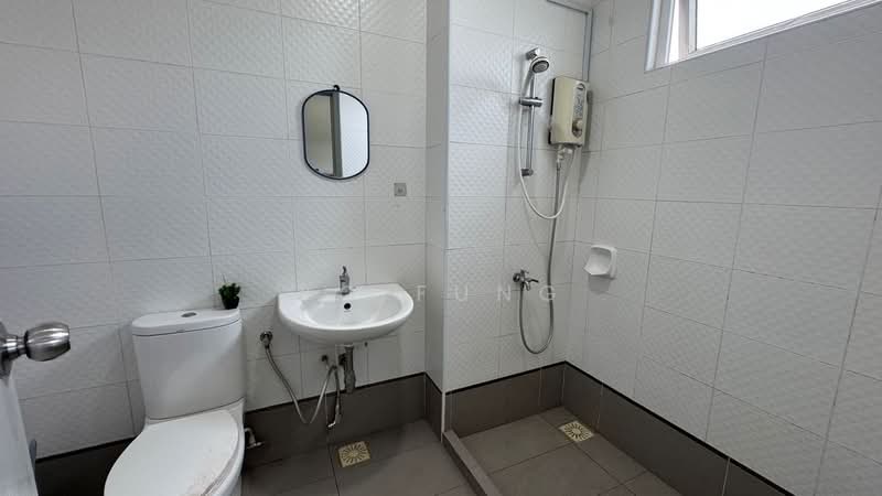 Service Residence for Rent at Seasons Amara Larkin - YC Fung - Bathroom - PropertyGuru.com.my
