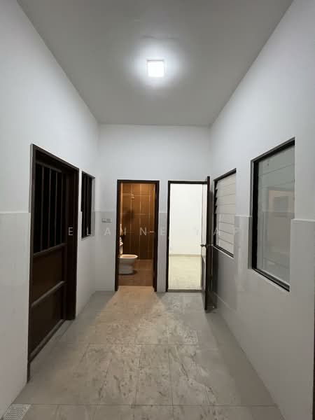 2-storey Terraced House for Rent in Klang (Selangor) - Elaine Yap - Corridor - PropertyGuru.com.my