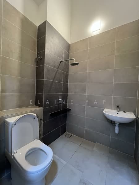 2-storey Terraced House for Rent in Klang (Selangor) - Elaine Yap - Bathroom - PropertyGuru.com.my