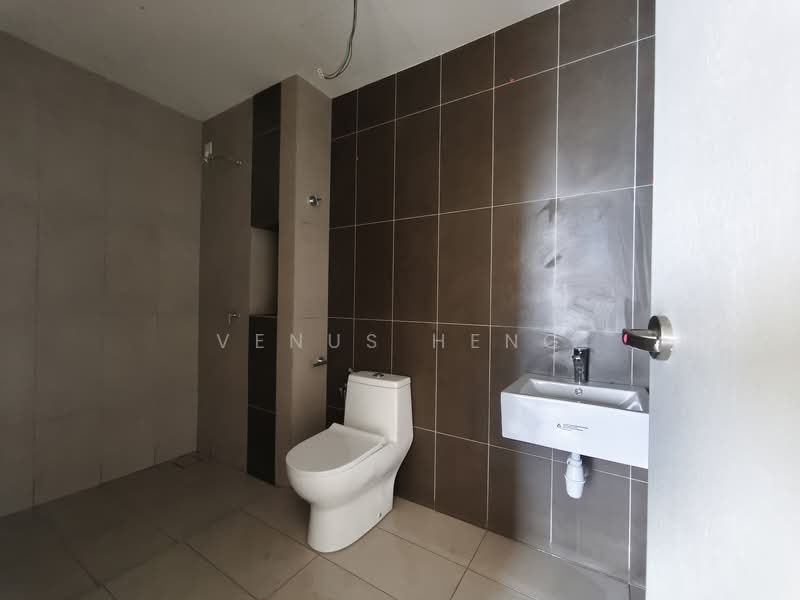 Apartment for Sale at Mutiara Hilltop - Venus Heng - Bathroom - PropertyGuru.com.my