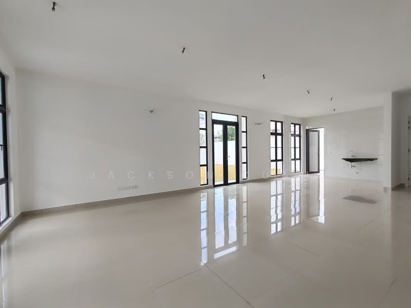 Cluster House for Rent in Setia Tropika (Johor Bahru) - Jackson Quah - Living Room - PropertyGuru.com.my