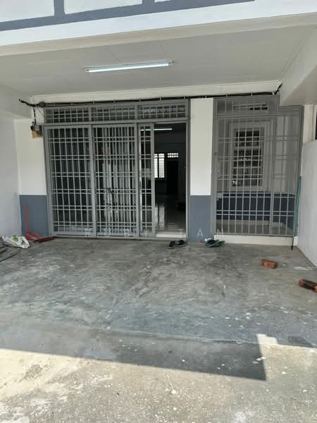 Rumah Teres 2 Tingkat untuk Dijual di Taman Sri Pulai Perdana - Ruby Tan - Exterior - PropertyGuru.com.my