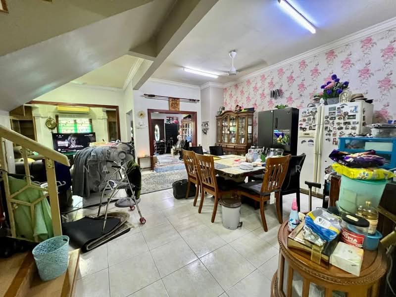 2-storey Terraced House for Sale in Shah Alam (Selangor) - Nadzmie Nasir - Living Room - PropertyGuru.com.my