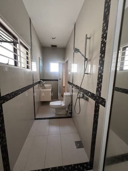 Semi-Detached House for Sale in Bandar Mahkota Cheras (Cheras) - Shanny Tan - Bathroom - PropertyGuru.com.my