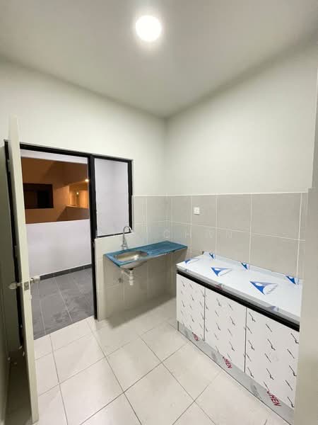 Pangsapuri untuk Disewa di Residensi Max - Eliz Chan - Kitchen - PropertyGuru.com.my