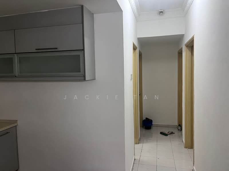 Condominium for Rent at Vista Millennium Condominium - Jackie Tan - Corridor - PropertyGuru.com.my